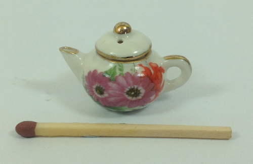 Pink flower teapot (T8)